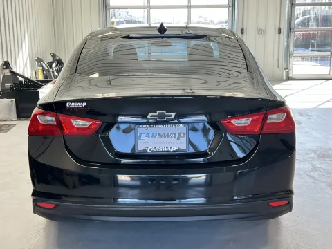 More photos of 2018 Chevrolet Malibu LT at CarSwap, SD