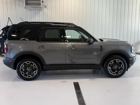 Photos of 2025 Ford Bronco Sport Outer Banks for sale in Tea, SD at Car Swap