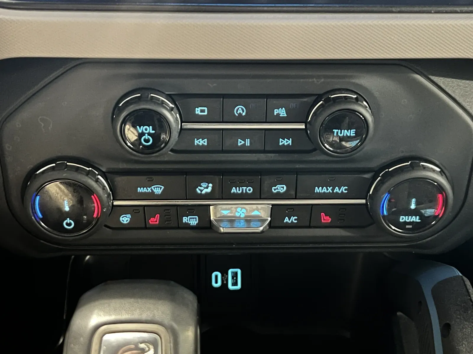 2022 Ford Bronco 4-Door Wildtrak - Photo 44