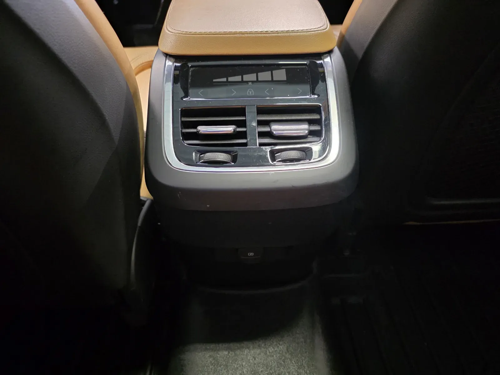 2022 Volvo XC90 Inscription - Photo 28