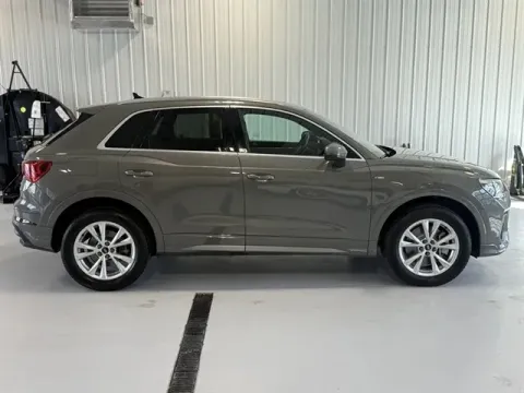 Photos of 2023 Audi Q3 Premium for sale in Tea, SD at CarSwap