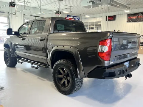 More photos of 2015 Toyota Tundra SR5 at CarSwap, SD