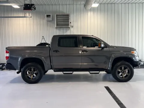 Photos of 2015 Toyota Tundra SR5 for sale in Tea, SD at CarSwap
