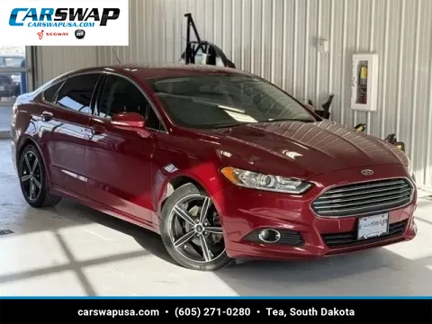 Red 2014 Ford Fusion SE for sale in Tea, SD