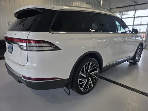 Another view of 2025 Lincoln Aviator Reserve for sale in Tea, SD at CarSwap