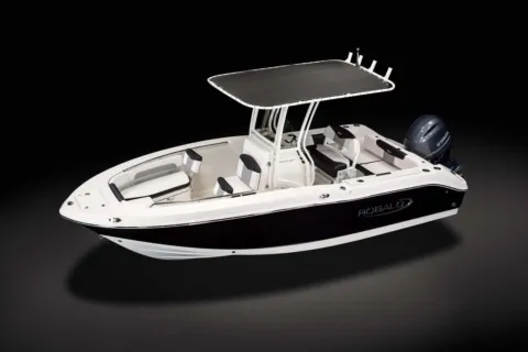 Another view of 2026 Robalo R202 Explorer for sale in Bluffton, SC at Longshore Boats Bluffton