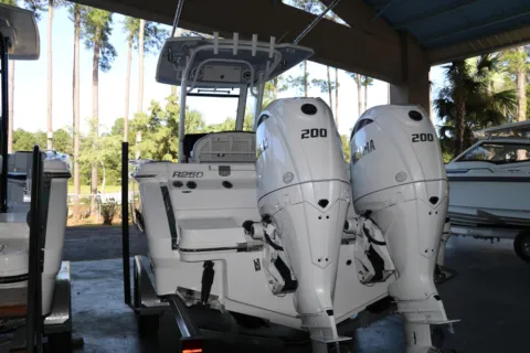 More photos of 2026 Robalo R250 Center Console at Longshore Boats Bluffton, SC