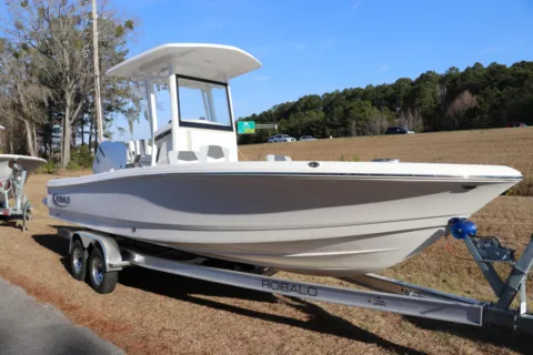 Photos of 2026 Robalo 246 Cayman for sale in Bluffton, SC at Longshore Boats Bluffton