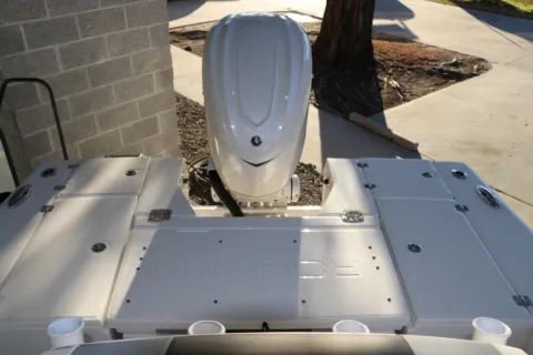 More photos of 2026 Robalo 246 Cayman at Longshore Boats Bluffton, SC