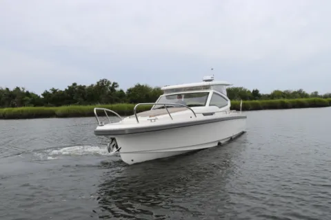 More photos of 2024 Nimbus Weekender 9 at Longshore Boats Bluffton, SC