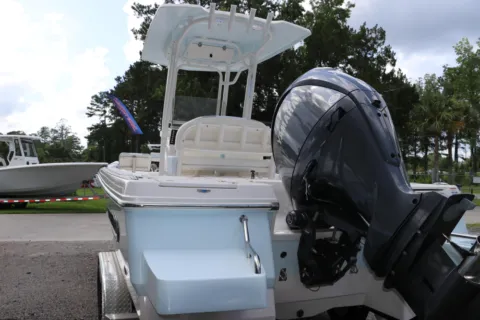 More photos of 2025 Robalo 226 Cayman at Longshore Boats Bluffton, SC