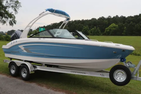Photos of 2026 Chaparral 21 SSi OB for sale in Bluffton, SC at Longshore Boats Bluffton