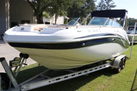 Photos of 2019 Hurricane SunDeck 2486 OB for sale in Bluffton, SC at Longshore Boats Bluffton