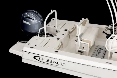 Photos of 2026 Robalo 206 Cayman for sale in Bluffton, SC at Longshore Boats Bluffton