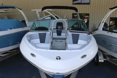 Another view of 2026 Chaparral 19 SSi OB for sale in Bluffton, SC at Longshore Boats Bluffton