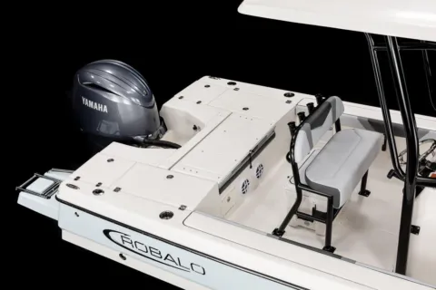 Another view of 2026 Robalo 226 Cayman for sale in Bluffton, SC at Longshore Boats Bluffton