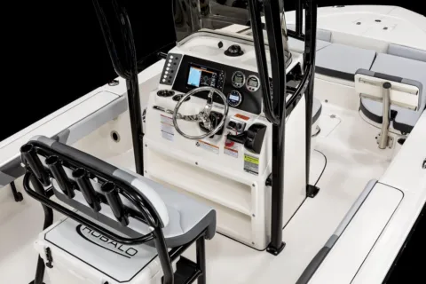 More photos of 2026 Robalo 226 Cayman at Longshore Boats Bluffton, SC