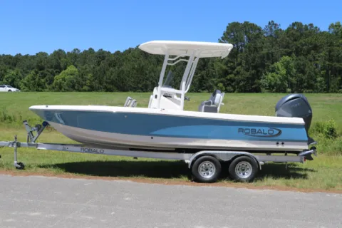 More photos of 2026 Robalo 226 Cayman at Longshore Boats Bluffton, SC