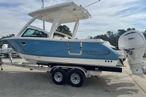 Photos of 2026 Robalo R257 Dual Console for sale in Bluffton, SC at Longshore Boats Bluffton