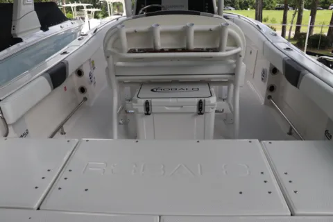More photos of 2026 Robalo R232 Explorer at Longshore Boats Bluffton, SC