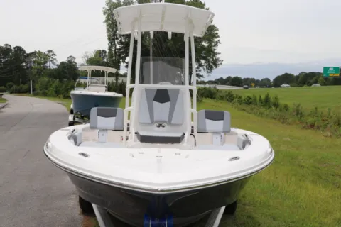 More photos of 2026 Robalo 206 Cayman at Longshore Boats Bluffton, SC