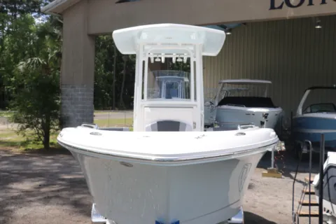 Another view of 2026 Robalo R232 Explorer for sale in Bluffton, SC at Longshore Boats Bluffton
