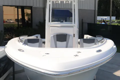 More photos of 2026 Robalo R232 Explorer at Longshore Boats Bluffton, SC