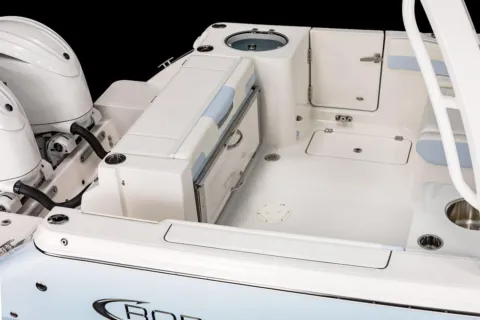 More photos of 2026 Robalo R257 Dual Console at Longshore Boats Bluffton, SC