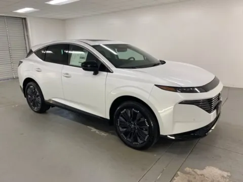 Another view of 2025 Nissan Murano Platinum for sale in Baxley, GA at Woody Folsom Nissan of Baxley