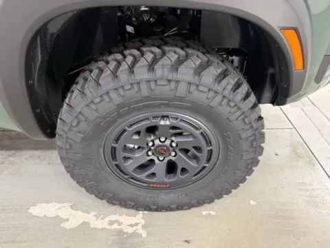More photos of 2025 Nissan Frontier PRO-4X at Woody Folsom Nissan of Baxley, GA