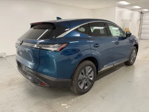 More photos of 2025 Nissan Murano SL at Woody Folsom Nissan of Baxley, GA