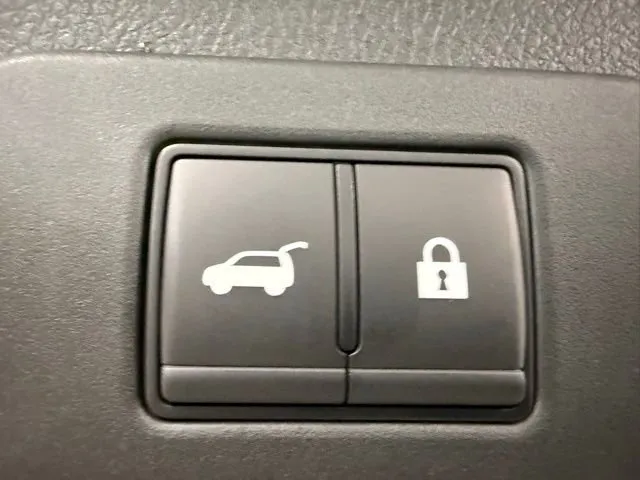 2025 Nissan Murano SL - Photo 9