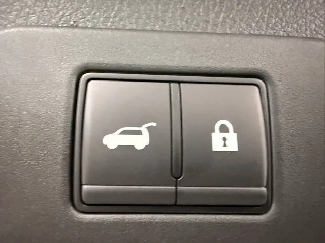 2025 Nissan Murano SL - Photo 9