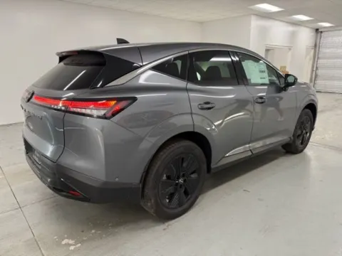 More photos of 2025 Nissan Murano SV at Woody Folsom Nissan of Baxley, GA