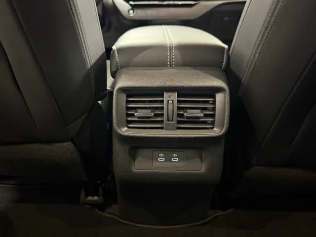 2025 Nissan Murano SL - Photo 17