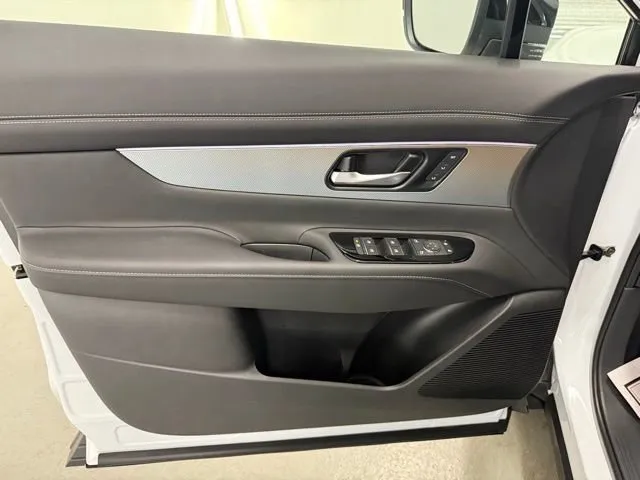 2025 Nissan Murano SL - Photo 14