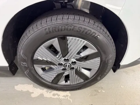 More photos of 2025 Nissan Murano SL at Woody Folsom Nissan of Baxley, GA