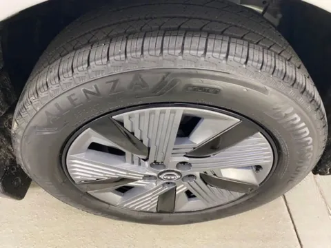 More photos of 2025 Nissan Murano SL at Woody Folsom Nissan of Baxley, GA