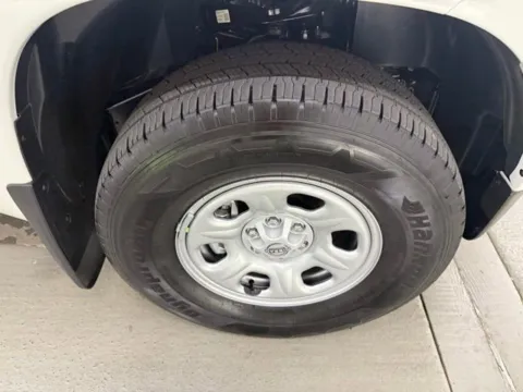 More photos of 2026 Nissan Frontier S at Woody Folsom Nissan of Baxley, GA