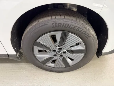 More photos of 2025 Nissan Murano SL at Woody Folsom Nissan of Baxley, GA