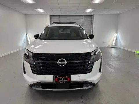 Photos of 2026 Nissan Pathfinder SL for sale in Baxley, GA at Woody Folsom Nissan of Baxley