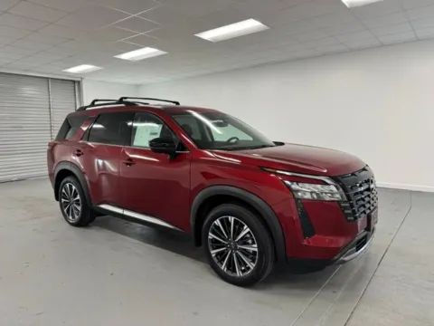Another view of 2026 Nissan Pathfinder Platinum for sale in Baxley, GA at Woody Folsom Nissan of Baxley