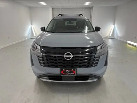 Photos of 2026 Nissan Pathfinder Platinum for sale in Baxley, GA at Woody Folsom Nissan of Baxley