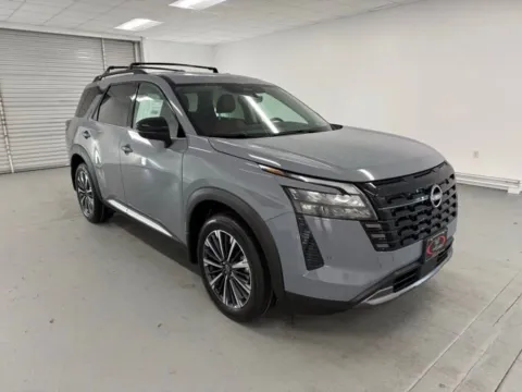 Another view of 2026 Nissan Pathfinder Platinum for sale in Baxley, GA at Woody Folsom Nissan of Baxley