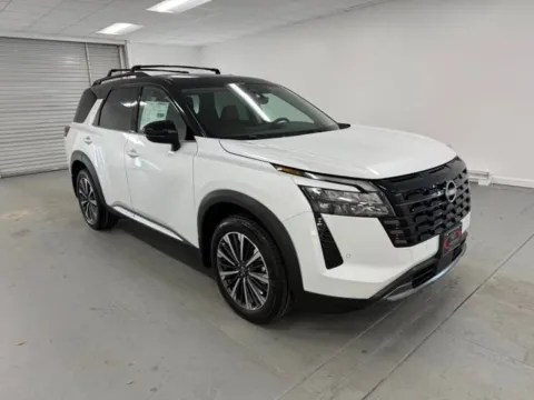 Another view of 2026 Nissan Pathfinder Platinum for sale in Baxley, GA at Woody Folsom Nissan of Baxley