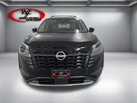 Photos of 2026 Nissan Pathfinder SL for sale in Baxley, GA at Woody Folsom Nissan of Baxley