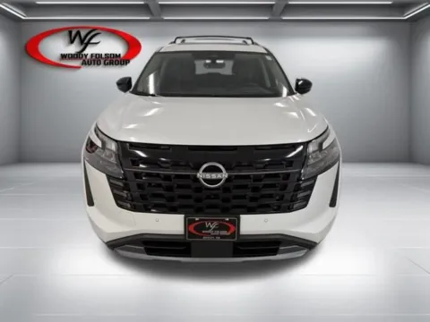 Photos of 2026 Nissan Pathfinder Platinum for sale in Baxley, GA at Woody Folsom Nissan of Baxley