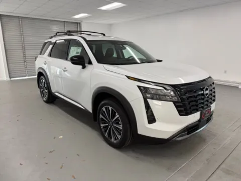 Another view of 2026 Nissan Pathfinder Platinum for sale in Baxley, GA at Woody Folsom Nissan of Baxley