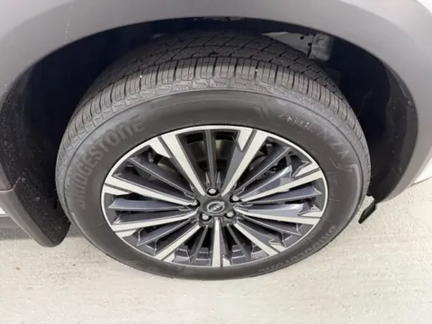 More photos of 2026 Nissan Pathfinder Platinum at Woody Folsom Nissan of Baxley, GA