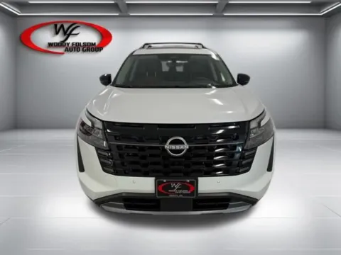 Another view of 2026 Nissan Pathfinder Platinum for sale in Baxley, GA at Woody Folsom Nissan of Baxley